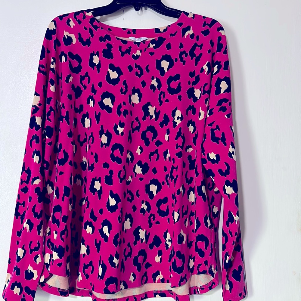 Crown & Ivy pullover blouse
